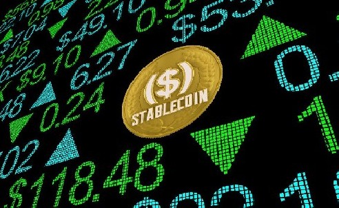 Stablecoins Present Lower Risk Than Traditional Bank Deposits